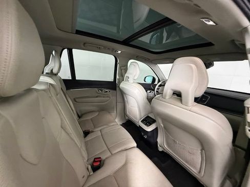 Used 2020 Volvo XC90 T6 Momentum w/ Protection Package Premier AWD/4WD image 33