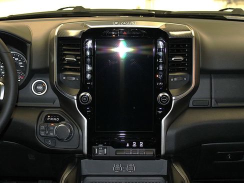 New 2026 RAM 1500 4x4 Crew Cab image 14