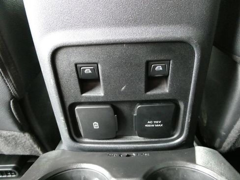 Used 2023 Ford Bronco Wildtrak AWD/4WD image 19