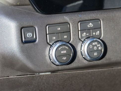 New 2026 GMC Sierra 3500 SLE w/ SLE Convenience Package image 10