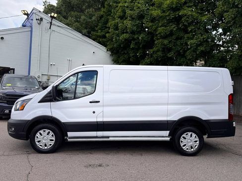 Used 2025 Ford Transit 250 Low Roof w/ Exterior Upgrade Package RWD image 3