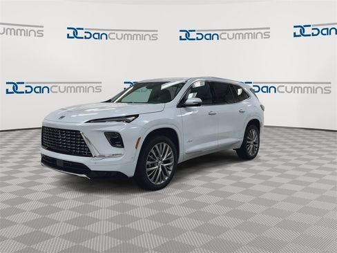 New 2026 Buick Enclave Avenir w/ Super Cruise Package image 4