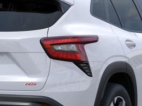 New 2025 Chevrolet Trax RS image 11