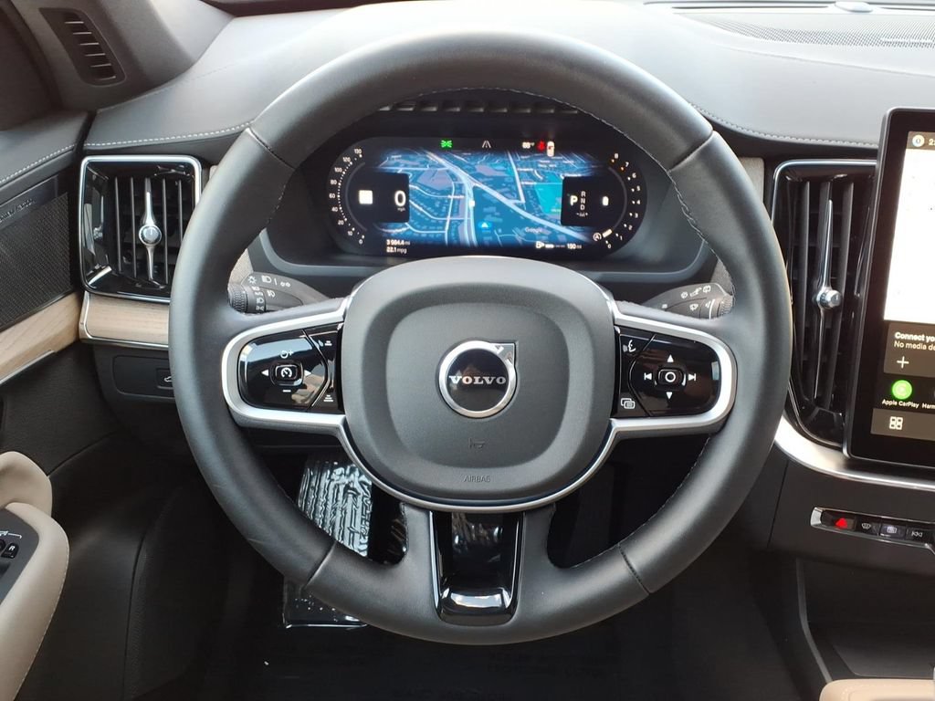 Certified 2026 Volvo XC90 B6 Plus AWD/4WD image 15