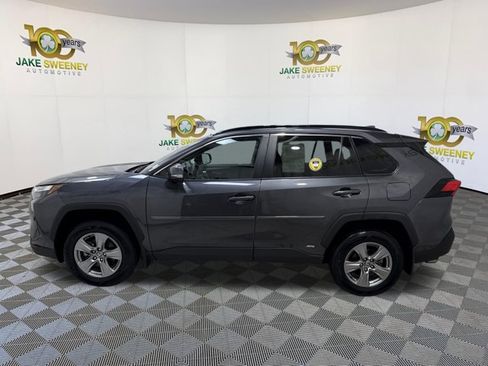 Used 2023 Toyota RAV4 XLE AWD/4WD image 6
