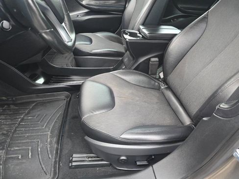 Used 2016 Tesla Model S 70 image 24