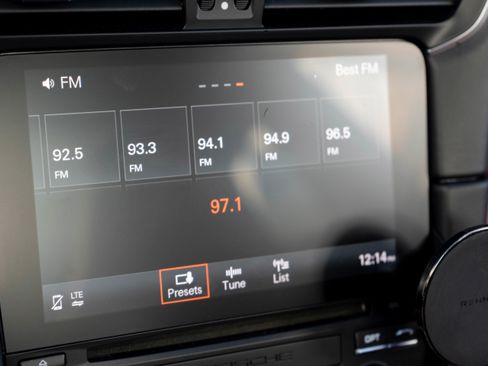 Used 2017 Porsche 911 Carrera 4S image 19