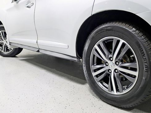 Used 2017 INFINITI QX60 Luxe image 12