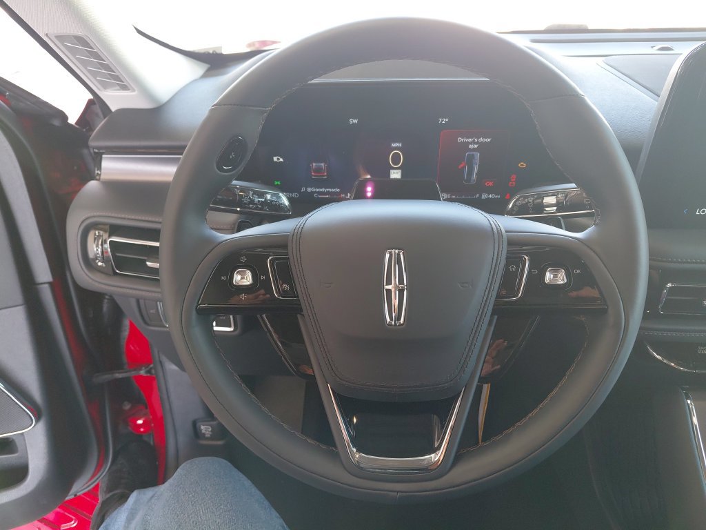 New 2026 Lincoln Aviator AWD image 16