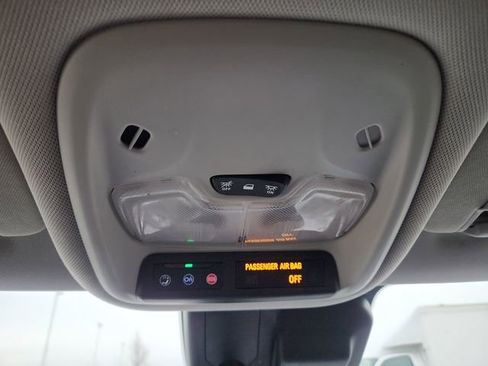 Used 2021 Chevrolet TrailBlazer LT image 45