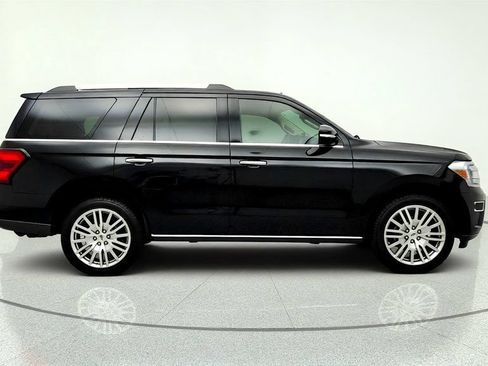 Used 2024 Ford Expedition Limited RWD image 4