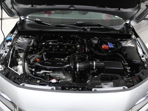 Certified 2022 Honda Civic EX image 30