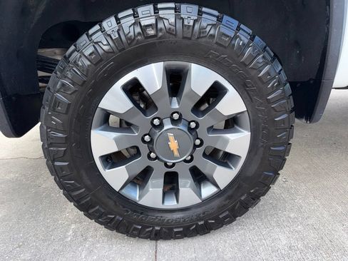 Used 2024 Chevrolet Silverado 2500 LT w/ All Star Edition AWD/4WD image 49