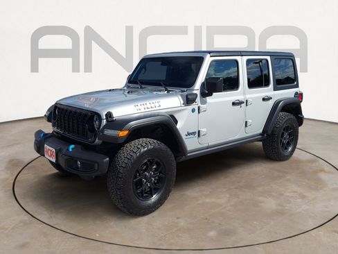 Used 2024 Jeep Wrangler Unlimited AWD/4WD image 6