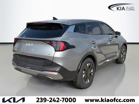 New 2026 Kia Sportage LX image 5