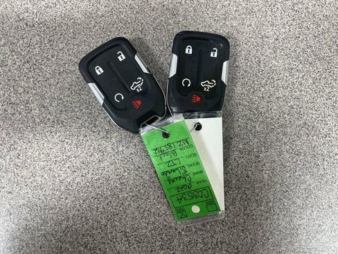 Used 2022 Chevrolet Silverado 1500 LTZ w/ Z71 Off-Road Package image 25