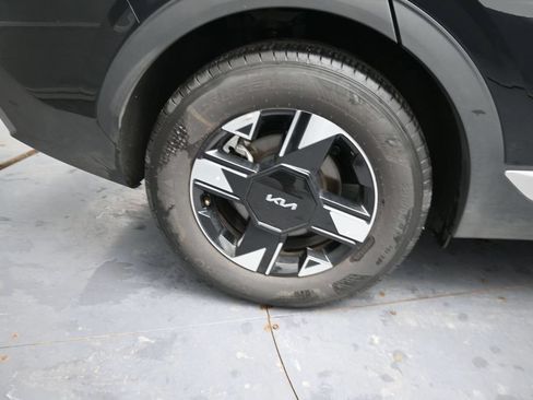 Used 2026 Kia Sportage LX FWD image 17