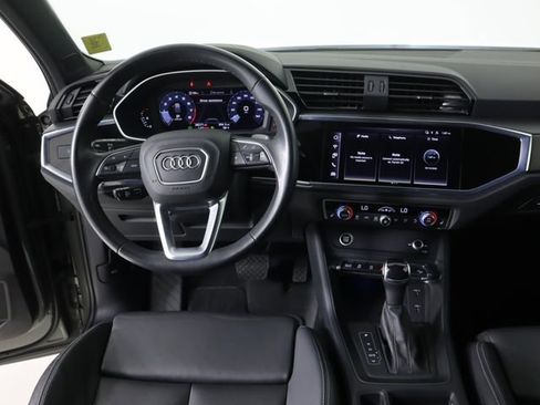 Certified 2023 Audi Q3 2.0T Premium Plus w/ Premium Plus Package AWD/4WD image 19