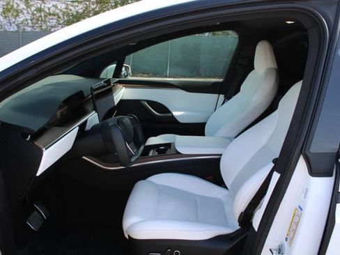 Used 2023 Tesla Model X AWD/4WD image 37