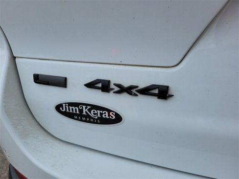 Used 2023 Jeep Grand Cherokee L Laredo image 9