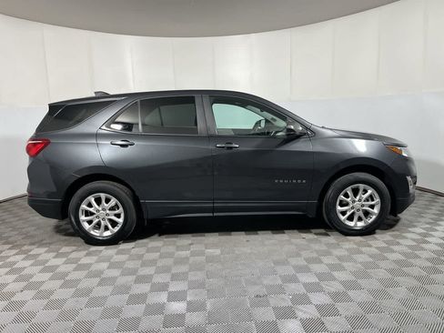 Used 2021 Chevrolet Equinox LS AWD/4WD image 9