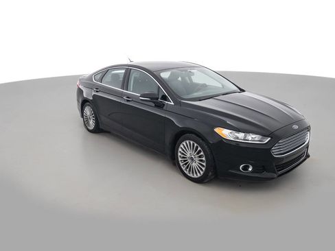 Used 2016 Ford Fusion Titanium image 3