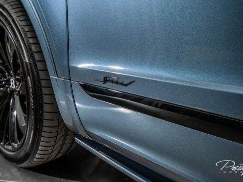 Used 2023 Bentley Bentayga Speed image 21