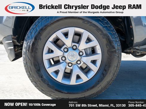 Used 2017 Toyota Tacoma SR5 image 31