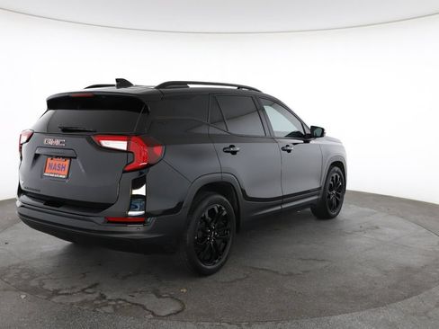 Used 2022 GMC Terrain SLT w/ Elevation Edition FWD image 12