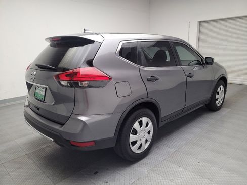 Used 2017 Nissan Rogue S image 9