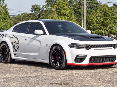 Used 2021 Dodge Charger SRT Hellcat w/ Harman/Kardon Audio Group RWD image 12