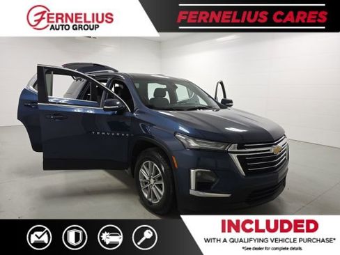 Used 2023 Chevrolet Traverse LT image 7