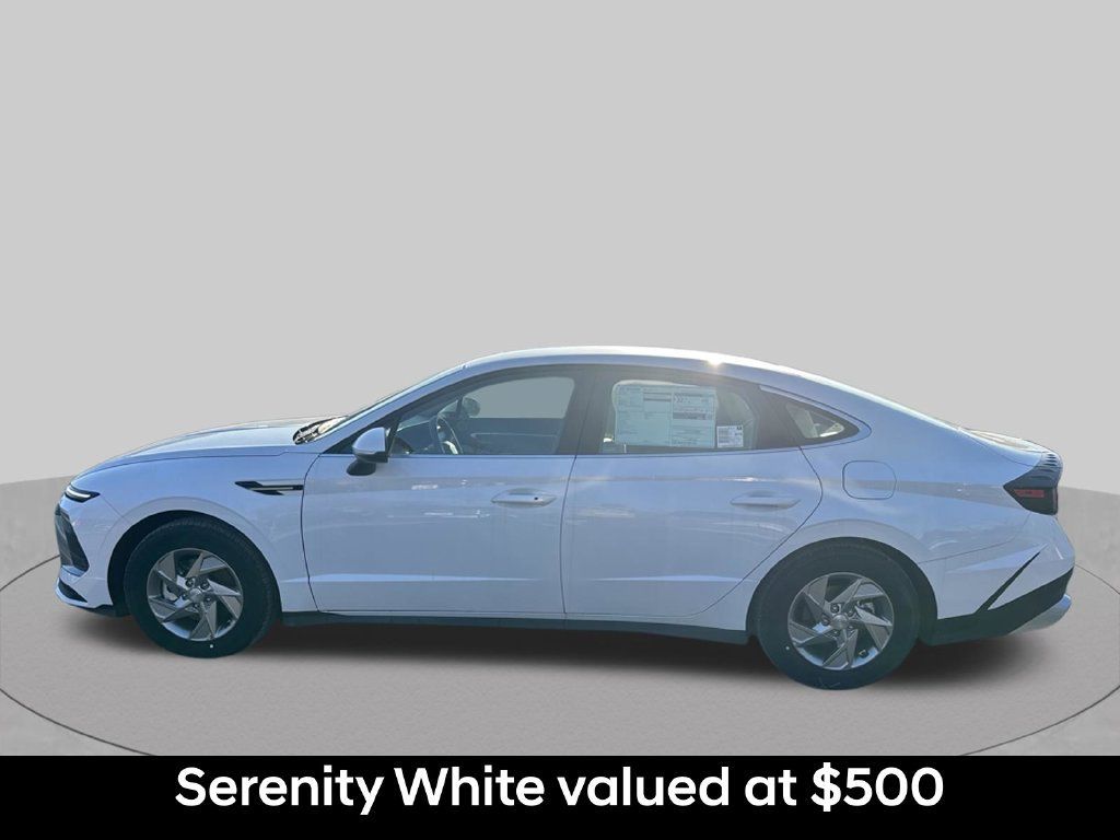 Used 2026 Hyundai Sonata SE FWD image 2