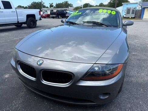 Used 2004 BMW Z4 2.5i RWD image 2