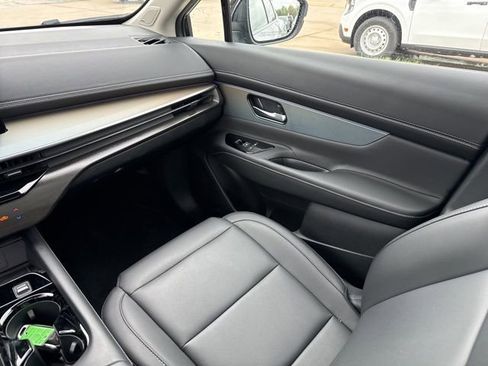 Used 2025 Nissan Murano SL image 17