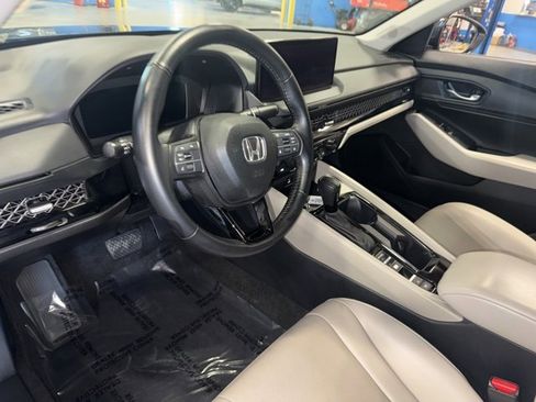 Used 2024 Honda Accord EX-L image 18