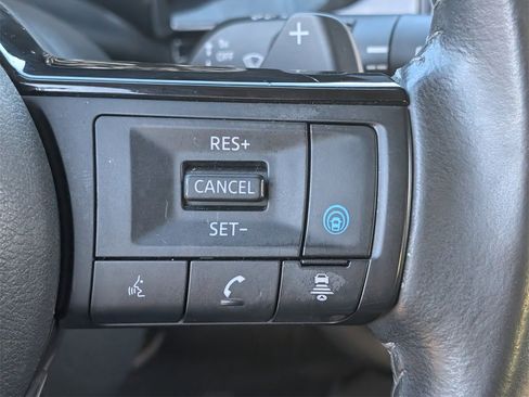 Certified 2022 Nissan Pathfinder SV image 21