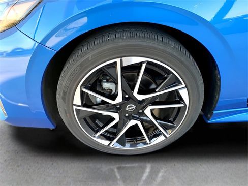 Used 2024 Nissan Sentra SR image 9