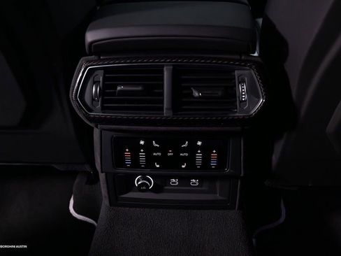 Used 2025 Lamborghini Urus SE image 42