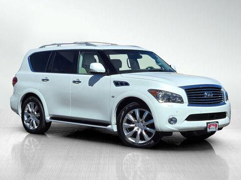 Used 2014 INFINITI QX80 4WD w/ Deluxe Touring Package image 2