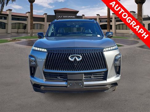 Used 2025 INFINITI QX80 Autograph w/ Autograph Exterior Package image 3