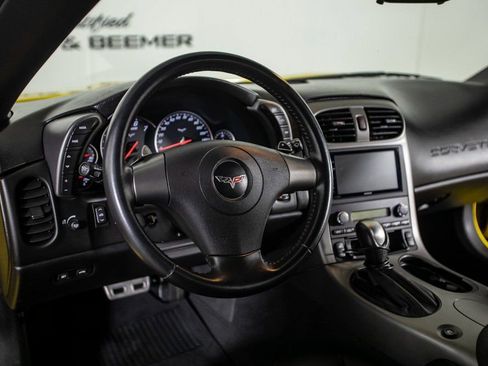 Used 2006 Chevrolet Corvette Convertible w/ Preferred Equipment Group image 18