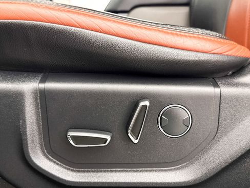 Used 2018 Ford F150 XLT w/ Equipment Group 302A Luxury image 26