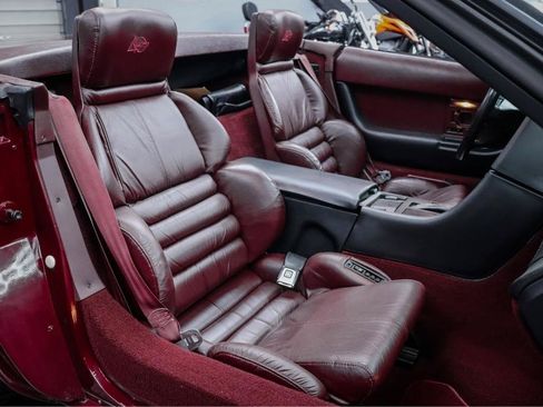 Used 1993 Chevrolet Corvette Convertible RWD image 9