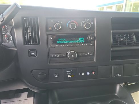 Certified 2025 Chevrolet Express 2500 w/ Driver Convenience Package RWD image 8