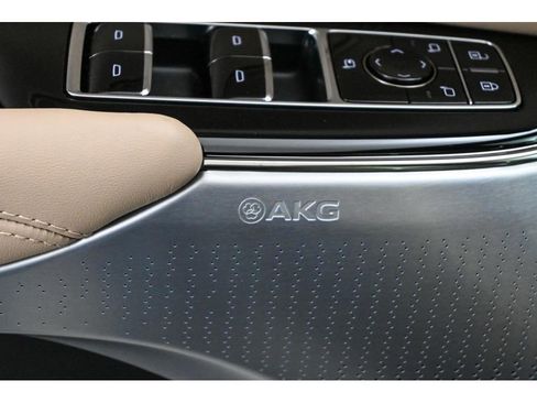 New 2026 Cadillac Lyriq Signature Luxury image 17