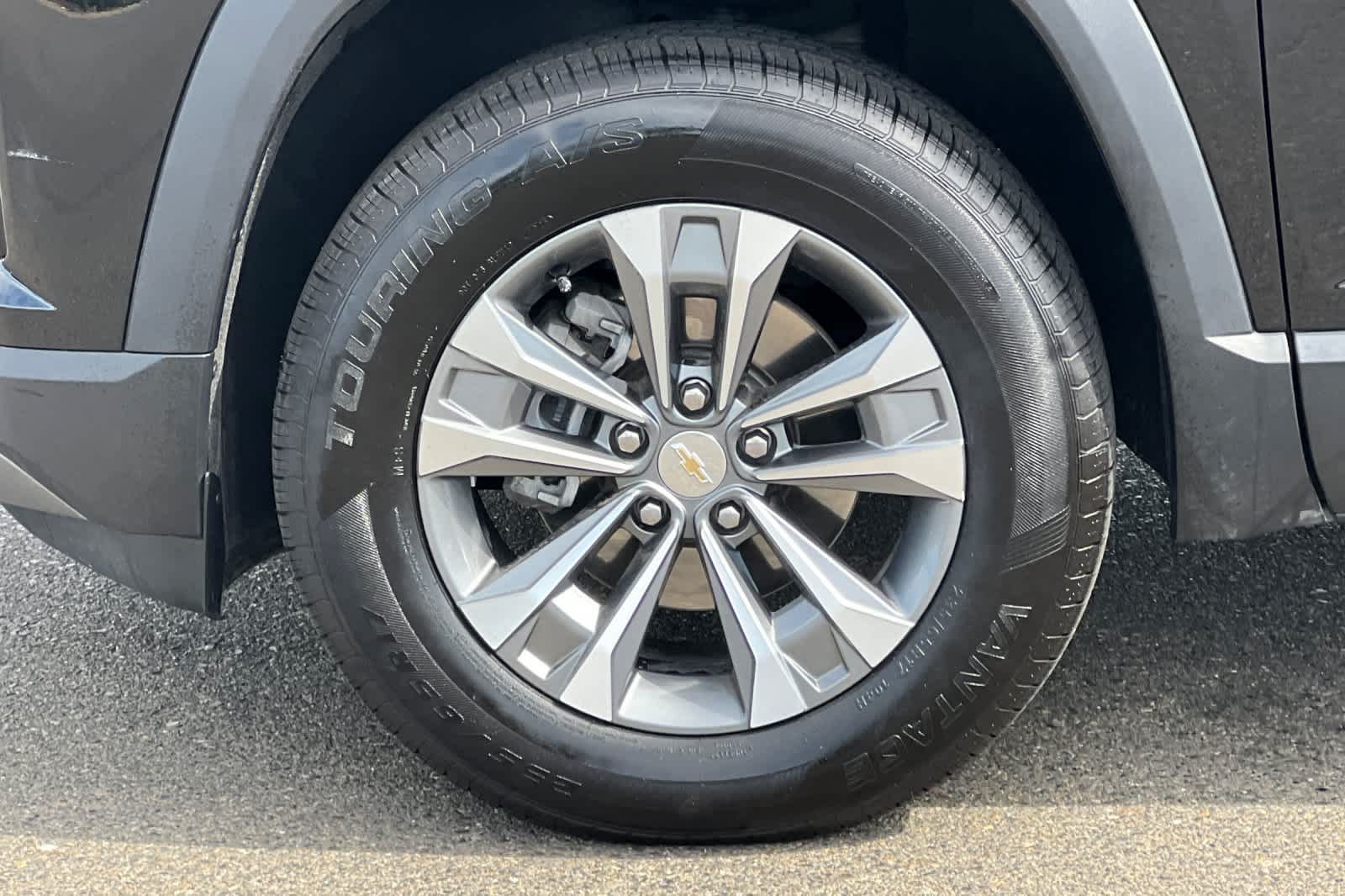 Used 2025 Chevrolet Equinox LT AWD/4WD image 30