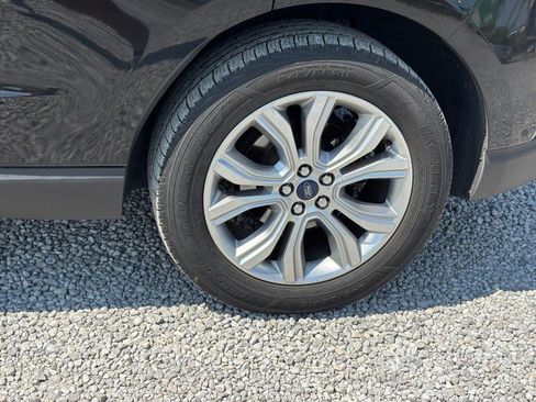 Used 2020 Ford Edge Titanium w/ Equipment Group 301A FWD image 12