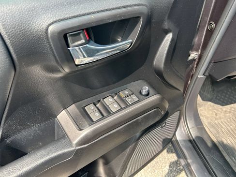 Certified 2022 Toyota Tacoma TRD Sport w/ TRD Premium Sport Package AWD/4WD image 14