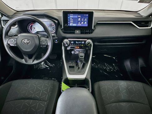 Certified 2025 Toyota RAV4 XLE w/ Convenience Package FWD image 27
